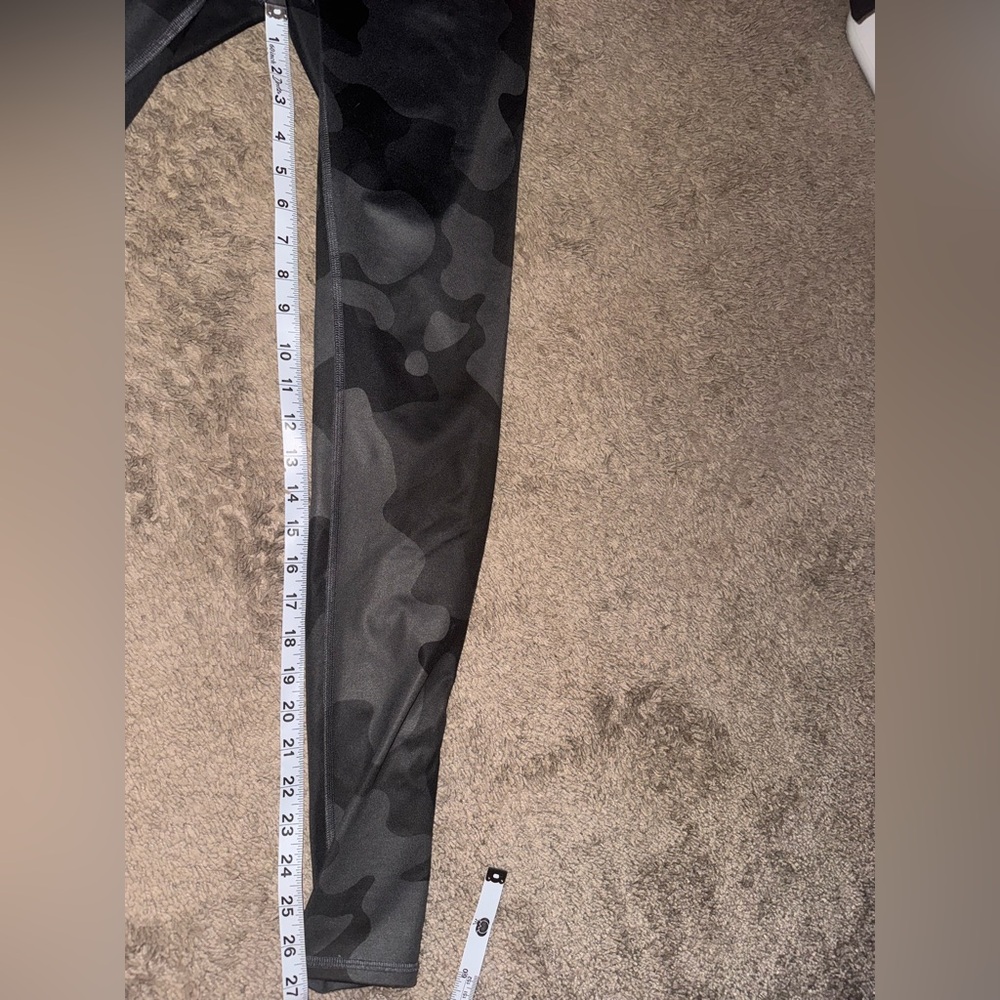 ALO leggings camo print - Picture 6 of 6